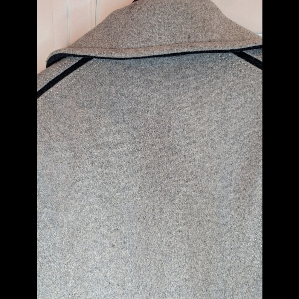 Vince Camuto Grey Wool Blend Double-Breasted Coat – Size Small - Picture 8 of 16